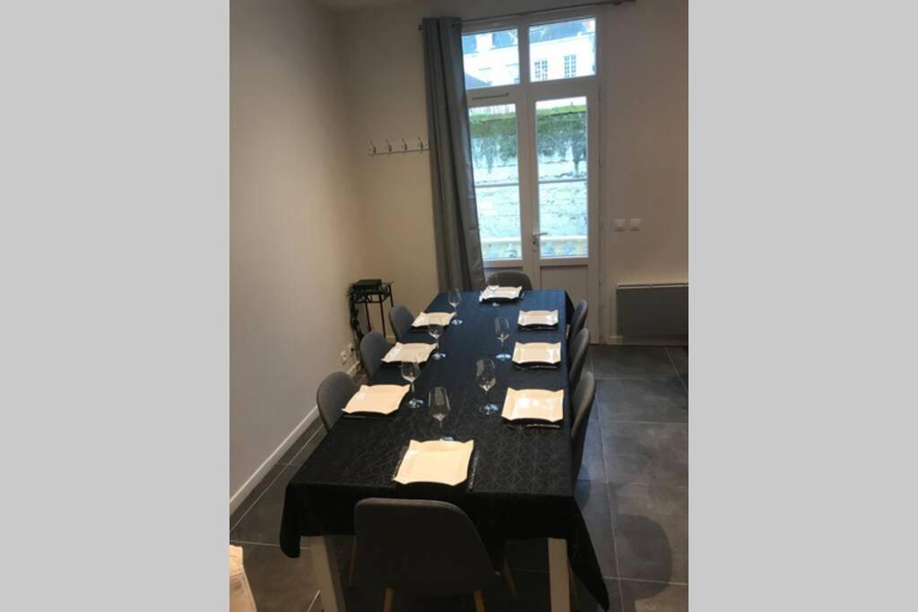 Jolie Maison Tuffeau Centre De Saumur Avec Local Velos Eksteriør bilde