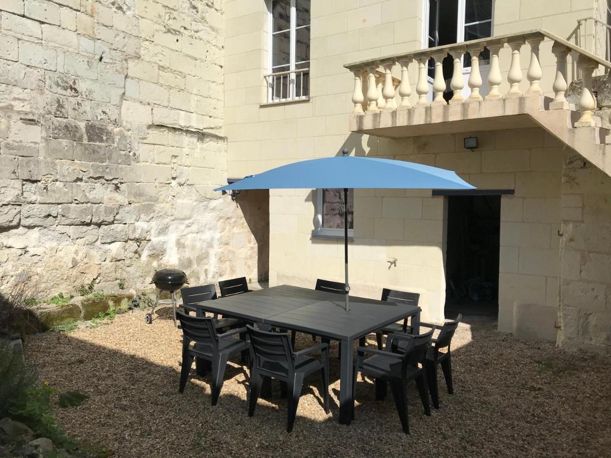 Jolie Maison Tuffeau Centre De Saumur Avec Local Velos Eksteriør bilde
