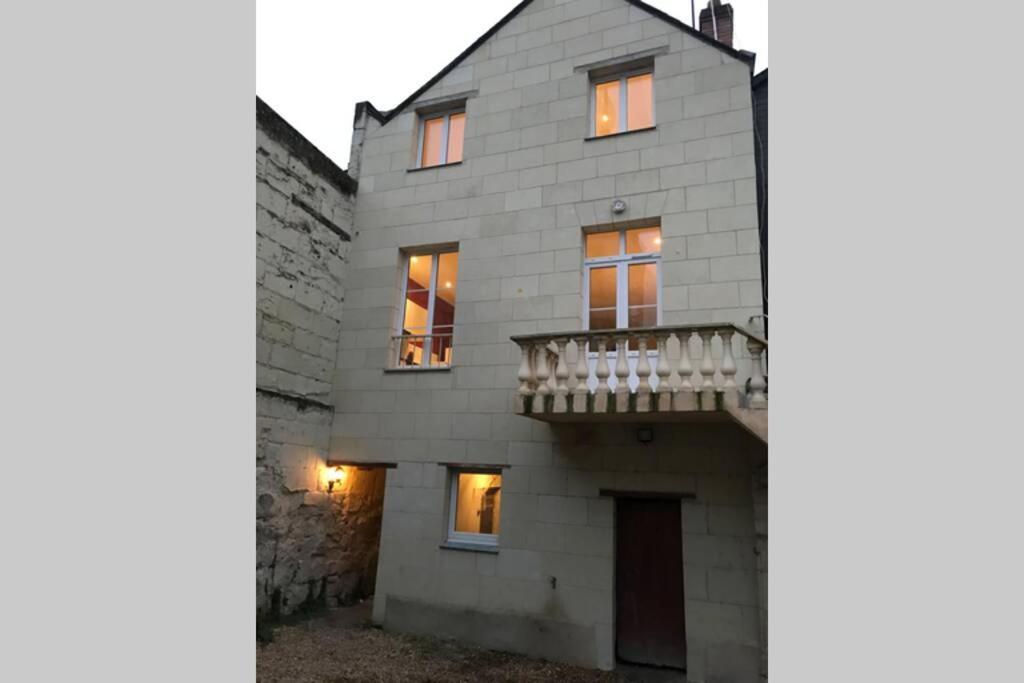 Jolie Maison Tuffeau Centre De Saumur Avec Local Velos Eksteriør bilde