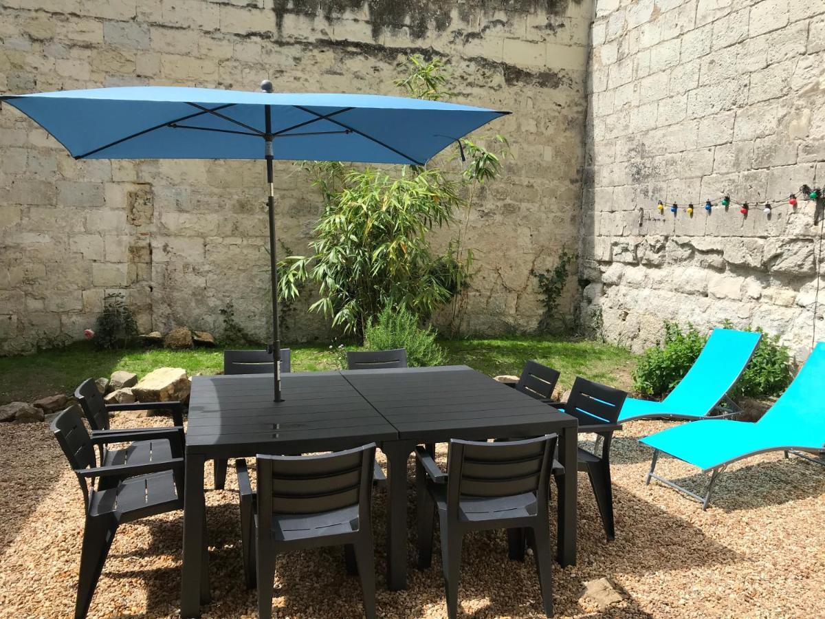 Jolie Maison Tuffeau Centre De Saumur Avec Local Velos Eksteriør bilde